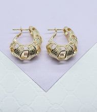 Load image into Gallery viewer, 18k Gold Filled Drop Style Earrings With Engraved Patterns
