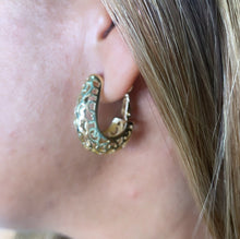 Load image into Gallery viewer, 18k Gold Filled Drop Style Earrings With Engraved Patterns
