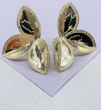 Load image into Gallery viewer, 18k Gold Filled Large Flower Leaf Gold Earring
