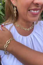 Load image into Gallery viewer, 18k Gold Filled Smooth Wide Puffy Mariner Link Set
