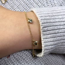 Load image into Gallery viewer, 18k Gold Filled Curb Link Plain Bracelet With Heart Charm
