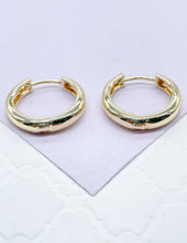 Load image into Gallery viewer, 18k Gold Filled Small Smooth Edged Plain Hoop EarringsWholesale Jewelry Supplies
