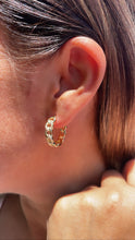 Load image into Gallery viewer, 18k Gold Filled Chain Link Huggie Earring With CZ Stones
