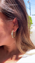 Load image into Gallery viewer, 18k Gold Filled Plain Curb Link Hoop With Patterned CZ Pave Cube
