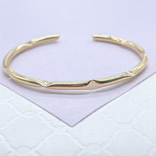 Load image into Gallery viewer, 18k Gold Filled Plain Smooth Cuff Bracelet Patterned With Vertical &amp; Horizontal Dents
