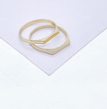 Load image into Gallery viewer, 18k Gold Filled Plain Dainty Minimalist Tiny Signet plaque Ring
