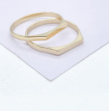 Load image into Gallery viewer, 18k Gold Filled Plain Dainty Minimalist Tiny Signet plaque Ring
