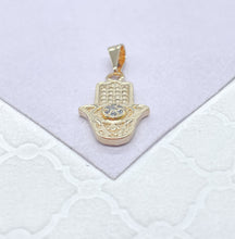 Load image into Gallery viewer, 18k Gold Filled Mini Hamsa Hand Pendant With Dainty Evil Eye in Center
