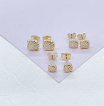 Load image into Gallery viewer, 18k Gold Filled Set of 3 Sea Shell Textured Stud Earrings, Beach Jewlery, Dainty Studs, Conch Jewlery, Sea Shell Jewlery
