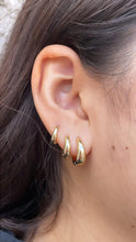 Load image into Gallery viewer, 18k Gold Filled Plain Tear Drop Shaped Huggie Hoop Earrings In Three Sizes
