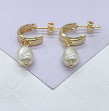 Load image into Gallery viewer, 18k Gold Filled Smooth Gold Hoops With Dangling With Faux Pearl
