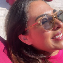 Load image into Gallery viewer, 18k Gold Filled Gold Dainty Clover Stud Earring, Dainty Stud, Gold Studs Gift for her, St Patrick's Studs, Childrens Jewlery, Baby Studs
