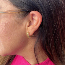 Load image into Gallery viewer, 18k Gold Filled Small Square Shaped Chunky Huggie With See-through Four-Leaf Clover Shapes Gift for Her, Wedding Gift, Dainty Hoops, Dainty
