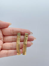 Load image into Gallery viewer, 18k Gold Filled Dangling Snake Link Earring, Minimalist Earrings, Gifts for her, Dainty Earrings
