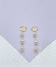Load image into Gallery viewer, 18k Gold Filled Dainty Hoops With 3 Small Faux Pearl Charms, Pearl Jewlery, Pearl Earrings, Dainty Earrings
