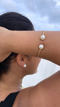 Load image into Gallery viewer, 18k Goldfilled Minimalist Pearl Ball Ended Bangle, Gifts for her, Boho Jewlery, Dainty Bangles,
