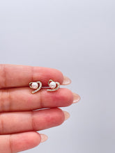 Load image into Gallery viewer, 18k Gold Filled Tiny Heart Stud With Pearl CZ In Center
