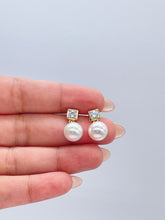 Load image into Gallery viewer, 18k Gold Filled Circle Cut CZ Stone Earring With Large Hanging Pearl
