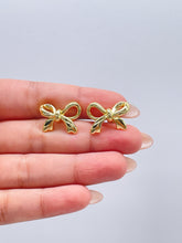 Load image into Gallery viewer, 18k Gold Filled Plain Smooth Bow Studs, Available in 2 Styles
