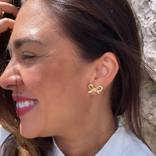 Load image into Gallery viewer, 18k Gold Filled Plain Smooth Bow Studs, Available in 2 Styles
