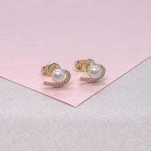 Load image into Gallery viewer, 18k Gold Filled Tiny Heart Stud With Pearl CZ In Center
