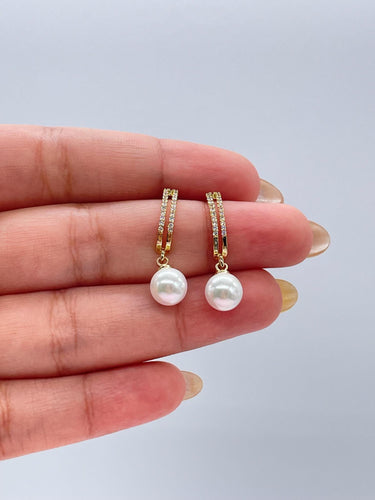 18k Gold Filled Dangling Drop Earring With Smooth Pearl on the bottom