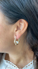 Load image into Gallery viewer, 18k Gold filled Boho Style Wavy Hoop Earrings With Inner Pearl Attached
