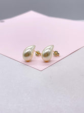 Load image into Gallery viewer, 18k Gold Filled Chunky Smooth Pearl Tear Drop Earring
