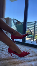 Load image into Gallery viewer, 18k Gold Filled Red Evil Eye, Azabache, Elephant and &quot;Figa&quot; Protection Anklet in a Bismark Chain
