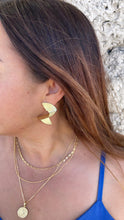 Load image into Gallery viewer, 18k Gold Filled Fanned out Earrings with Stripped Pattern
