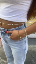 Load image into Gallery viewer, 18k Gold Filled Small Heart Shaped Pearl Waist Chain with Conch Shell Detail
