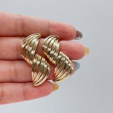 Load image into Gallery viewer, 18k Gold Filled Wire Textured Earrings with Semi Twist Design
