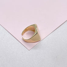 Load image into Gallery viewer, 18k Gold filled Chunky Sqaure Signet Ring
