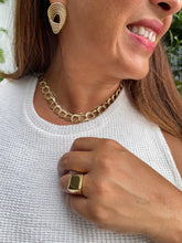 Load image into Gallery viewer, 18k Gold filled Chunky Sqaure Signet Ring
