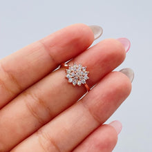 Load image into Gallery viewer, 18k Rose Gold Filled SZ snowflake Solitaire Ring
