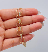Load image into Gallery viewer, 18k Rose Gold Filled Circle Link Bracelet with CZ
