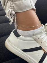 Load image into Gallery viewer, 18k Gold Filled Bar Link Ankle Bracelet: Thin Dainty Spear Anklet
