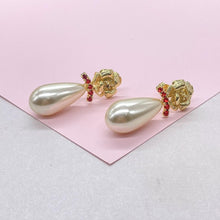 Load image into Gallery viewer, 18k Gold Filled Flower &amp; Long Pearl Tear Drop Earring
