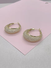 Load image into Gallery viewer, 18k goldfilled hoop earring with see through knitted details with CZ
