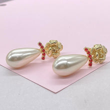 Load image into Gallery viewer, 18k Gold Filled Flower &amp; Long Pearl Tear Drop Earring
