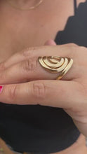 Load and play video in Gallery viewer, 18k Gold Filled Plain Swirly Gold Ring
