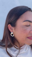 Load and play video in Gallery viewer, Synthetic Pearl Earring with Semi-Swirl Shape
