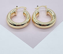 Load image into Gallery viewer, Chunky And Small 18k Gold Filled Plain Hoop Earrings
