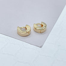 Load image into Gallery viewer, 18k Gold Filled Mini Chunky Huggie Hoop Earrings

