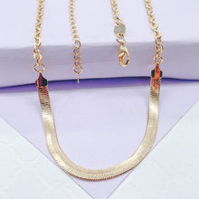 Load image into Gallery viewer, 18k Gold Filled Curb Link Necklace With Herring Bone Center Piece
