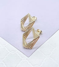 Load image into Gallery viewer, 18k Gold Filled Smooth &amp; Small Geometric Square Spiral Pushback Earring
