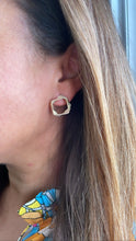 Load image into Gallery viewer, 18k Gold Filled Smooth &amp; Small Geometric Square Spiral Pushback Earring
