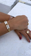 Load image into Gallery viewer, 18k Gold Filled 4mm Elastic Beaded Bracelet Patterned with Pearl Beads

